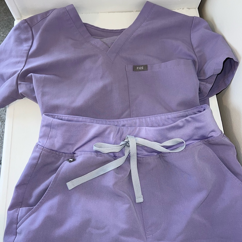 Lavender Dew FIGS scrub set